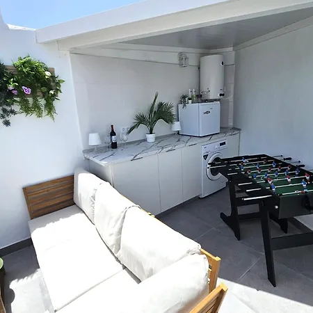 Apartament Modern - Roof Terrace - Close To