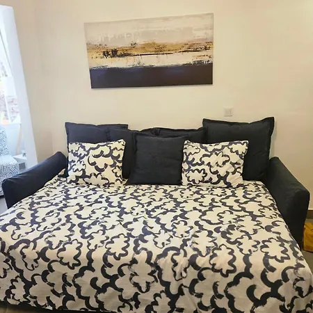 Modern - Roof Terrace - Close To